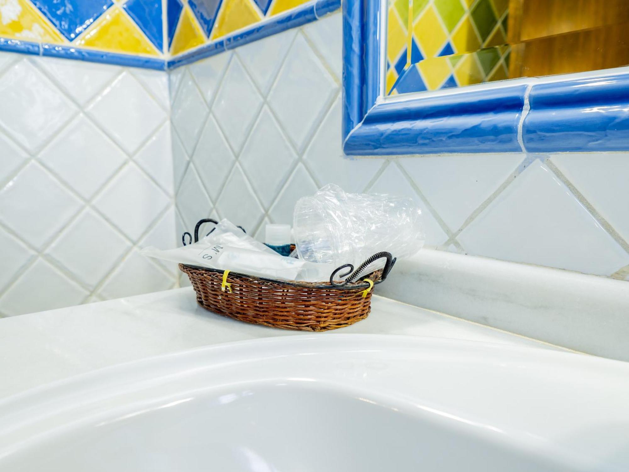 Cubo'S Hotel Cortijo San Antonio Casarabonela Екстериор снимка