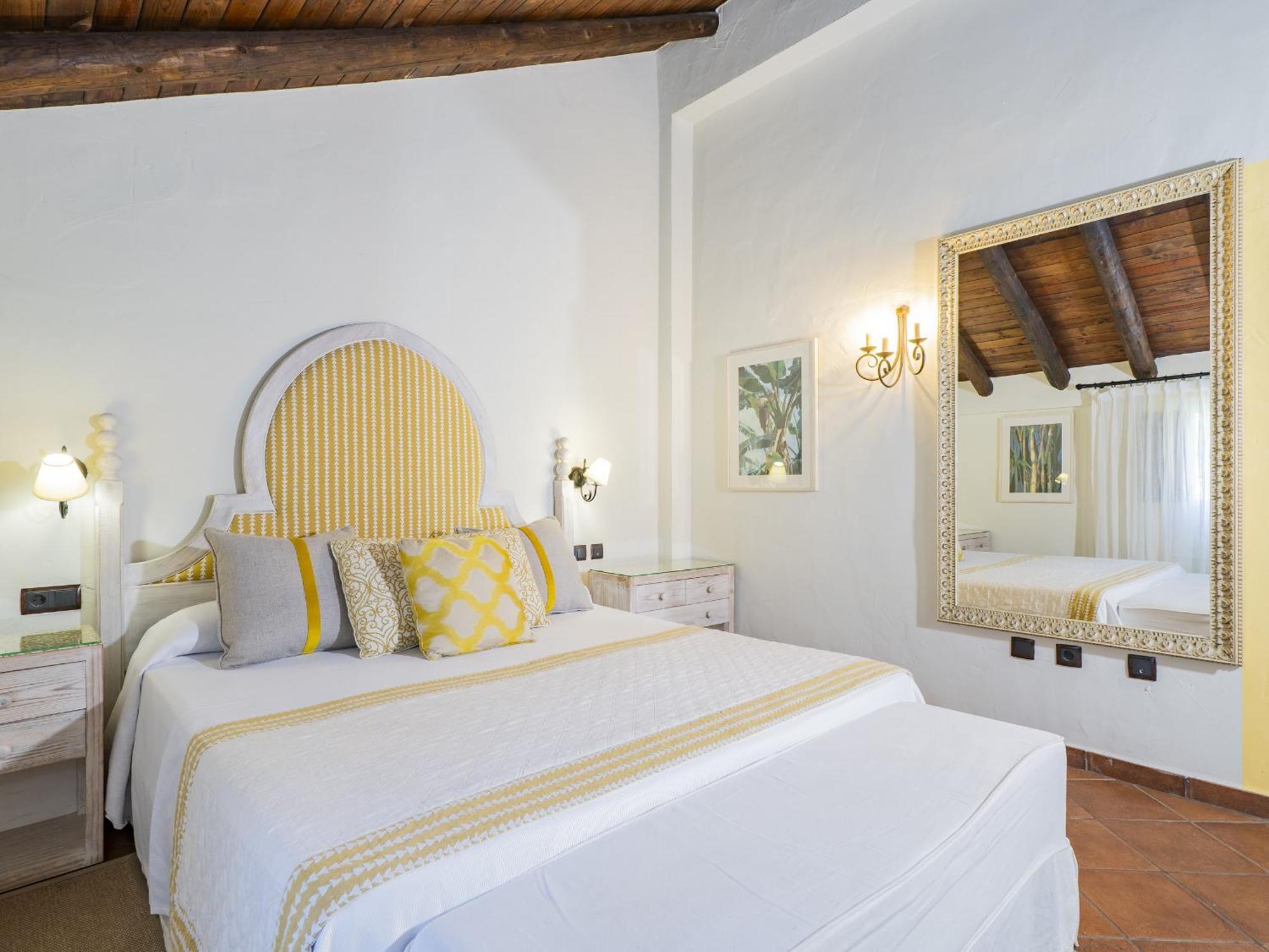 Cubo'S Hotel Cortijo San Antonio Casarabonela Екстериор снимка